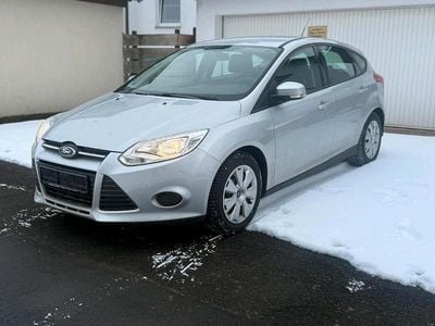 Schwarz Gebraucht 2014 Ford Focus Kleinwagen | 4.450 € (Superpreis)