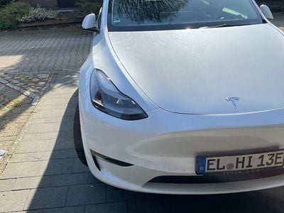 Second-hand Tesla Model Y Long Range AWD 378 kW (514 CP) 2022 Alb SUV