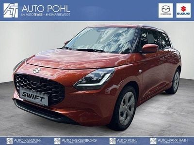 Neu Suzuki Swift Comfort 83 PS (61 kW) 2026 Flame orange pearl metallic Limousine