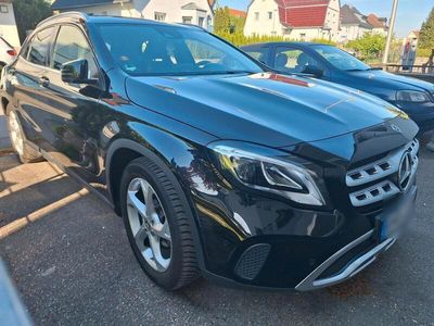 Mercedes GLA200