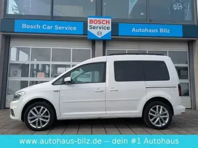 Używany VW Caddy Comfortline 150 KM (110 kW) 2019 Biały Minivan