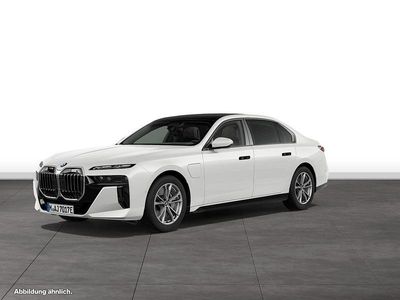 Usata BMW 750e M Sport 489 CV (359 kW) 2025 Bianco Berlina