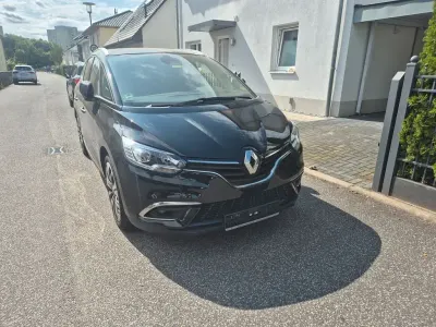 Gebraucht Renault Grand Scénic IV Business 140 PS (102 kW) 2022 Schwarz Van / Kleinbus