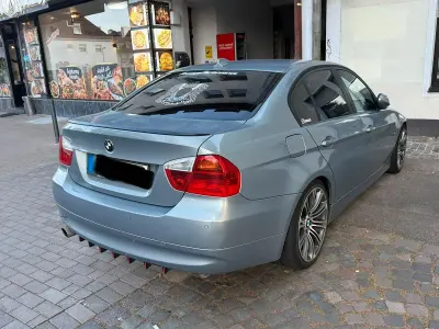 Gebraucht BMW 318 129 PS (94 kW) 2006 Grau Limousine