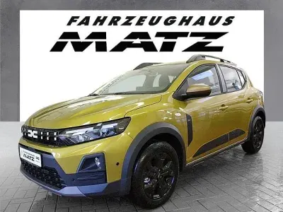 Neu Dacia Sandero Extreme 110 PS (80 kW) 2025 Gelb Limousine