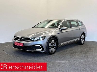 Gebraucht VW Passat Pro 218 PS (160 kW) 2021 Silber Kombi