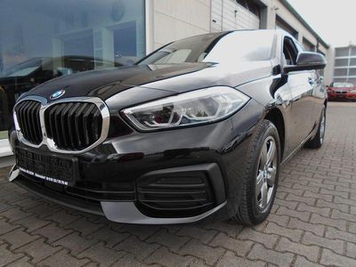 Second-hand BMW 118 136 CP (100 kW) 2022 Negru Hatchback