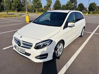 Mercedes B220