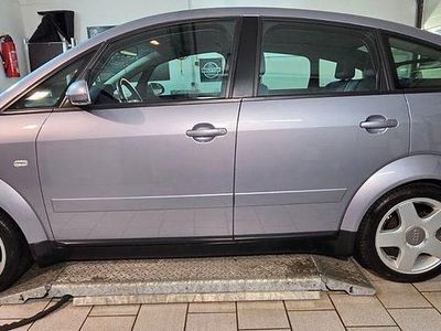 Gebraucht Audi A2 110 PS (80 kW) 2004 Blau Kleinwagen