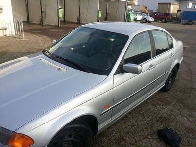 Second-hand BMW 328 262 CP (192 kW) 1999 Argintiu Berlinǎ