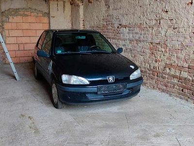 Peugeot 106