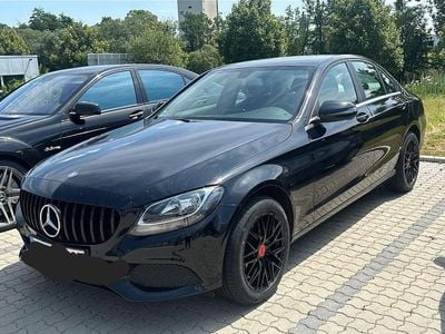 Gebraucht Mercedes C180 156 PS (114 kW) 2015 Schwarz Limousine