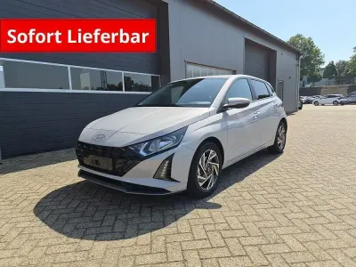 Neu Hyundai i20 Trend 90 PS (66 kW) 2026 Lumen grey Kleinwagen