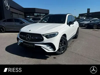Gebraucht Mercedes GLC220 AMG 197 PS (144 kW) 2025 Unilack polarweiß SUV