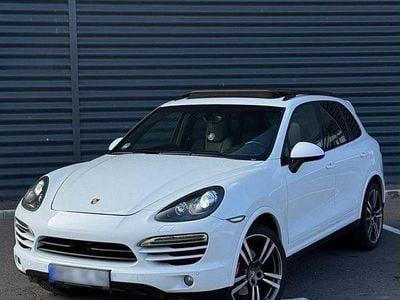 Gebraucht Porsche Cayenne 245 PS (180 kW) 2012 Weiß SUV