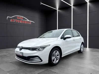 Gebraucht VW Golf VIII Life 110 PS (80 kW) 2021 Pure white Limousine