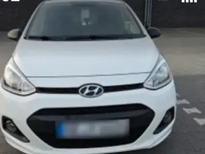 Second-hand Hyundai i10 Classic 67 CP (49 kW) 2014 Alb Hatchback