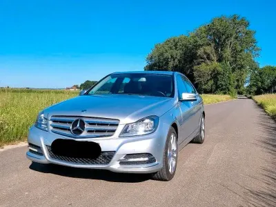 Gebraucht Mercedes C180 Avantgarde 156 PS (114 kW) 2011 Silber Coupé