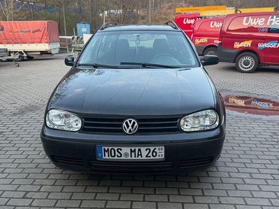 Gebraucht VW Golf IV Basis 101 PS (74 kW) 2003 Schwarz Kombi