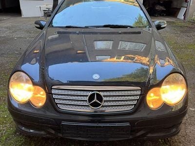 Second-hand Mercedes 320 204 CP (150 kW) 2007 Negru Coupe