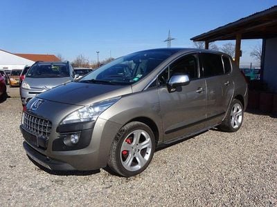 Gebraucht Peugeot 3008 Platinum 111 PS (81 kW) 2011 Grau Kombi