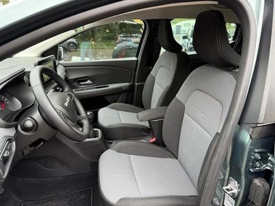 Second-hand Dacia Sandero Extreme 101 CP (74 kW) 2024 Verde Hatchback