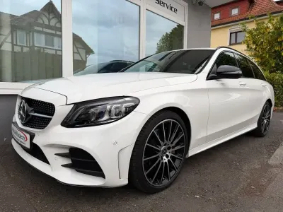 Gebraucht Mercedes C300 AMG 258 PS (189 kW) 2018 Weiß Limousine