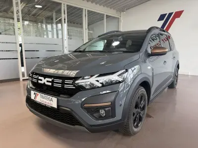 Gebraucht Dacia Jogger Extreme 141 PS (103 kW) 2025 Schiefergrau Van / Kleinbus