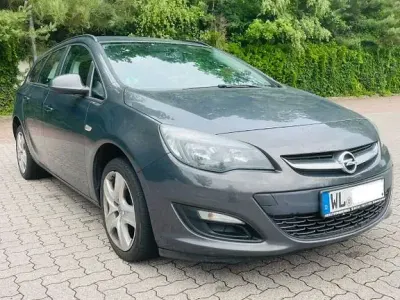 Gebraucht Opel Astra Style 102 PS (75 kW) 2014 Grau Kombi