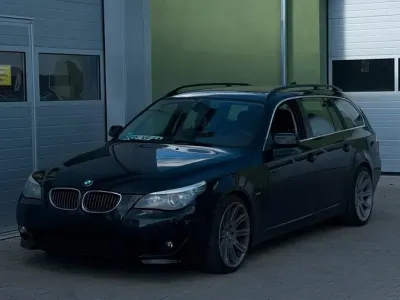 Gebraucht BMW 525 197 PS (144 kW) 2009 Schwarz Kombi