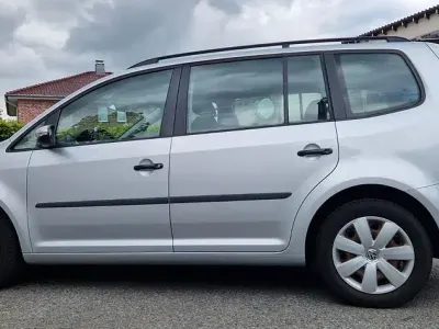 Gebraucht VW Touran 105 PS (77 kW) 2012 Silber Van / Kleinbus