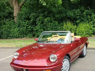Gebraucht Alfa Romeo Spider 120 PS (88 kW) 1992 Rot Cabrio