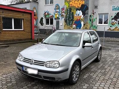 Gebraucht VW Golf IV 102 PS (75 kW) 2002 Silber Kleinwagen