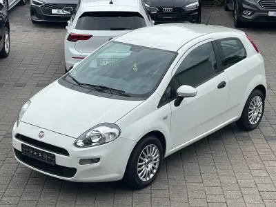 Gebraucht Fiat Punto Mystyle 69 PS (50 kW) 2015 Colore esterno (bianco divino) Kleinwagen