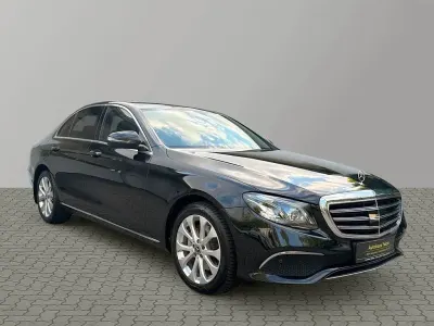 Gebraucht Mercedes E220 Exclusive 194 PS (142 kW) 2018 Schwarz Limousine