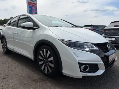 Gebraucht Honda Civic Elegance 141 PS (103 kW) 2015 Weiß Limousine