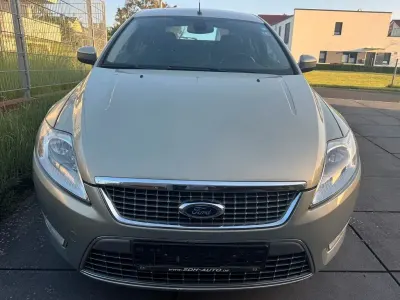 Używany Ford Mondeo Titanium 140 KM (102 kW) 2009 Złoty Sedan/Limuzyna