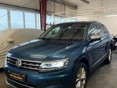 Gebraucht VW Tiguan Allspace Highline 150 PS (110 kW) 2019 Blau SUV