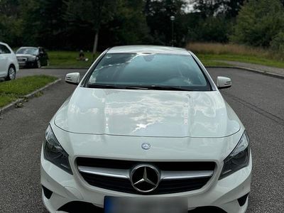 Mercedes CLA180