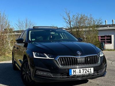 Second-hand Skoda Octavia First Edition 150 CP (110 kW) 2020 Negru Break