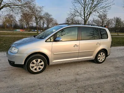 Gebraucht VW Touran Trendline 116 PS (85 kW) 2004 Silber Van / Kleinbus