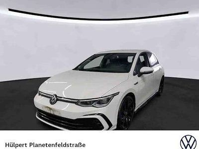 Gebraucht VW Golf VIII R-line 131 PS (96 kW) 2024 Pure white Limousine