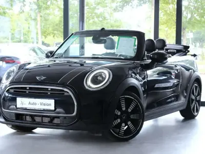 Gebraucht Mini Cooper Cabriolet Premium Plus 136 PS (100 kW) 2023 Schwarz Cabrio