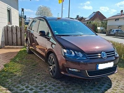 Second-hand VW Sharan Join 184 CP (135 kW) 2018 Roșu Monovolum