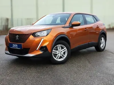Gebraucht Peugeot e-2008 Active 100 kW (136 PS) 2022 Lackierung orange fusion/typ a SUV