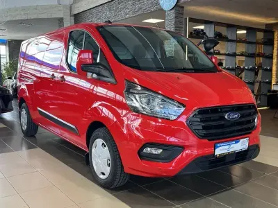 Gebraucht Ford Transit Custom Trend 131 PS (96 kW) 2021 Rot Van