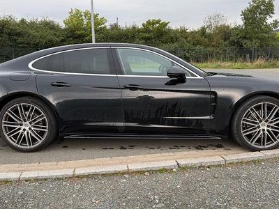 Porsche Panamera 4