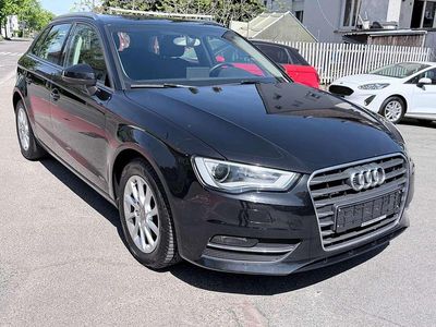 Używany Audi A3 Attraction 105 KM (77 kW) 2014 Czarny Kombi