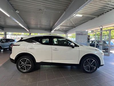 Qabb pearl white metallic Gebraucht 2023 Nissan Qashqai 360º SUV | 28.999 € (Etwas zu teuer)