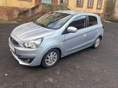 Silber Gebraucht 2016 Mitsubishi Space Star Edition+ Limousine | 9.450 € (Etwas zu teuer)